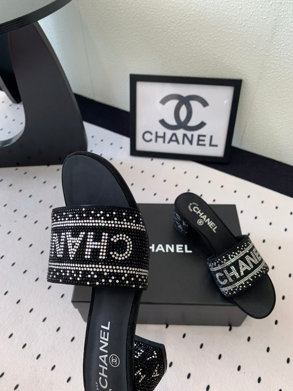 CC RHINESTONE LETTER HIGH HEELS BLACK AND WHITE LAMBSKIN