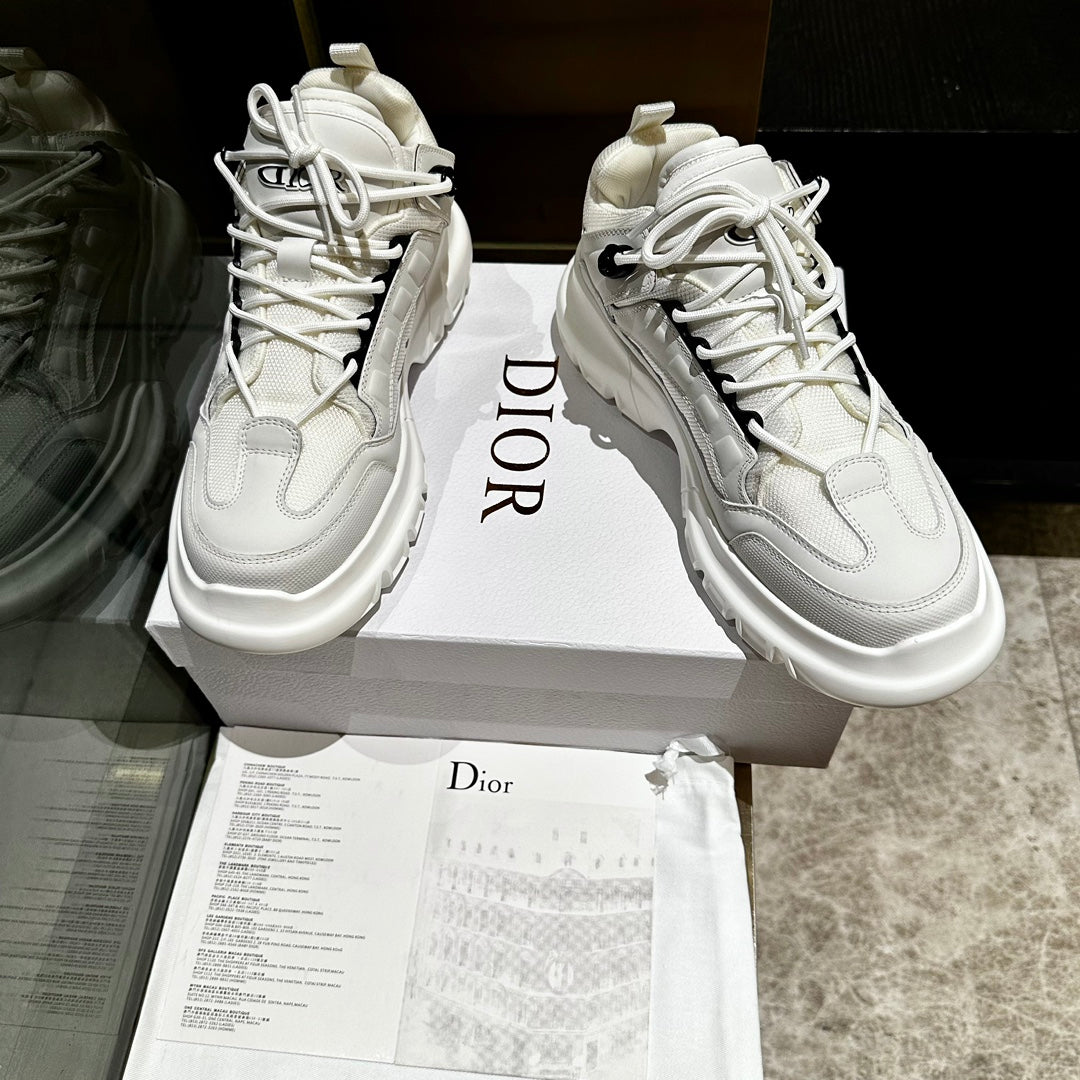 C'EST SNEAKER IN WHITE CALFSKIN AND BREATHABLE MESH