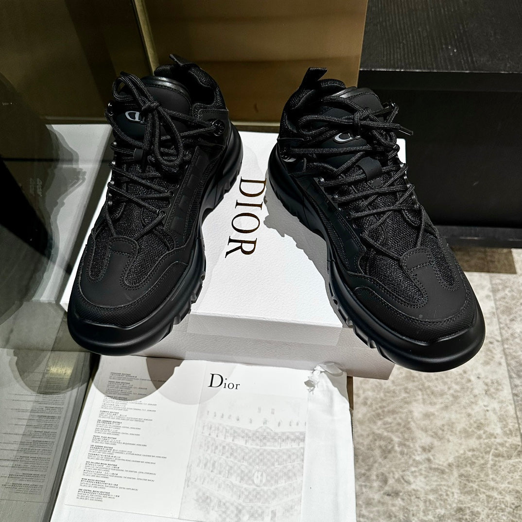 C'EST SNEAKER IN BLACK CALFSKIN AND BREATHABLE MESH
