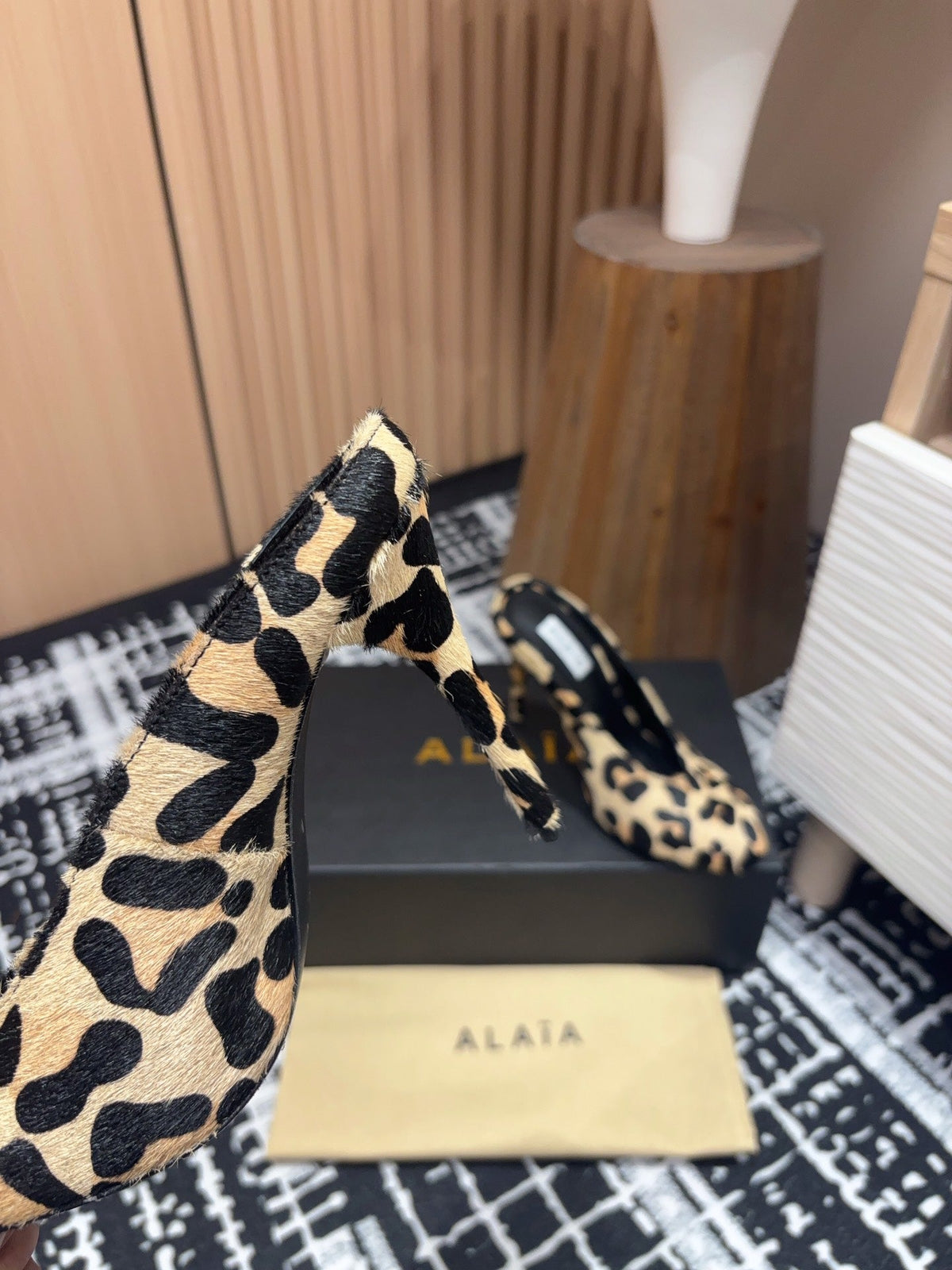 HIGH-HEEL 10 CM MULES IN CRYSLEOPARD PONY HAIR