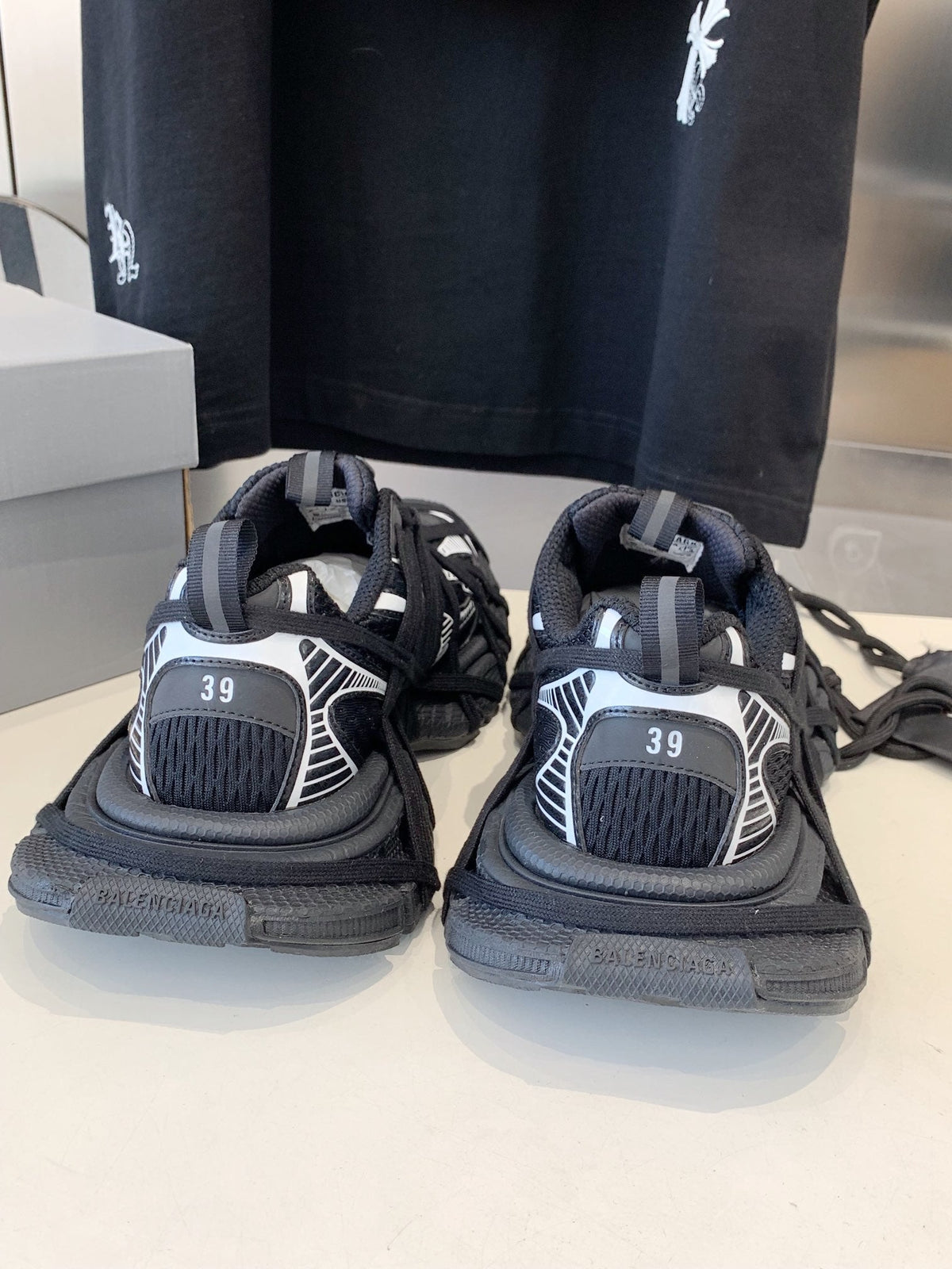 3XL EXTREME LACE SNEAKER BLACK MIX WHITE
