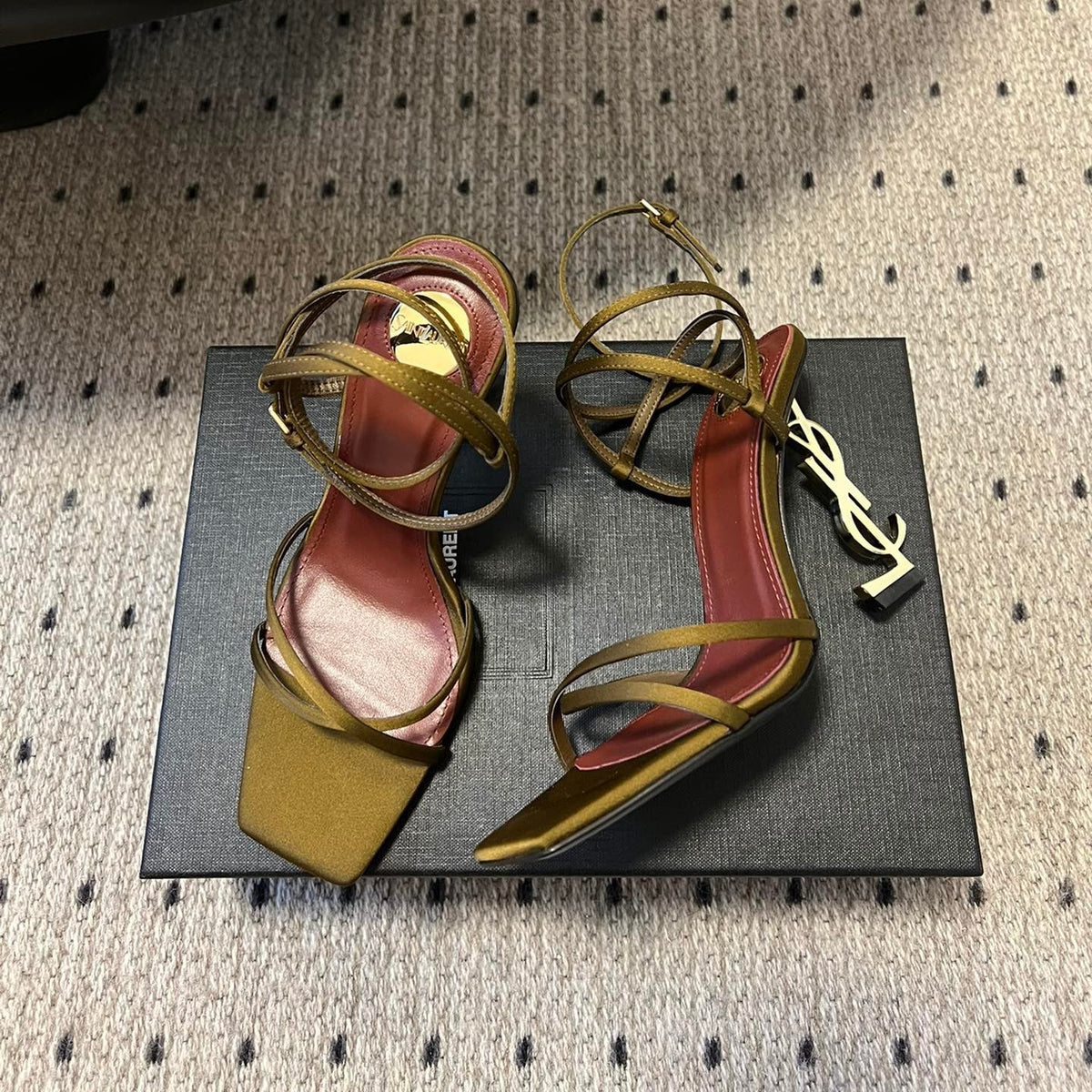 YSL HIGH HEEL SANDALS IN GOLD CALFSKIN