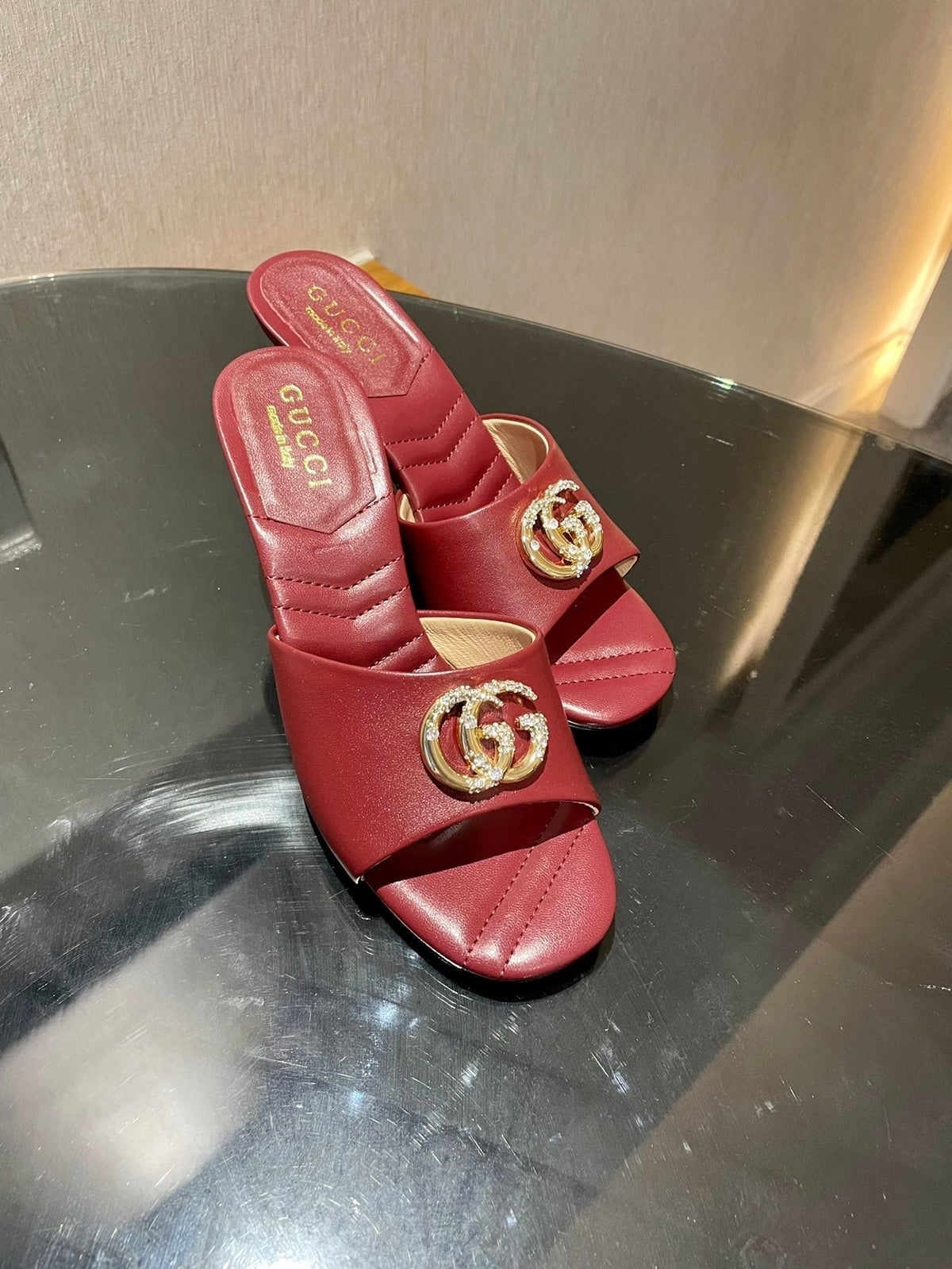GG HIGH HEELS 70 IN RED LAMBSKIN GOLD HARDWARE WITH CRYSTALS