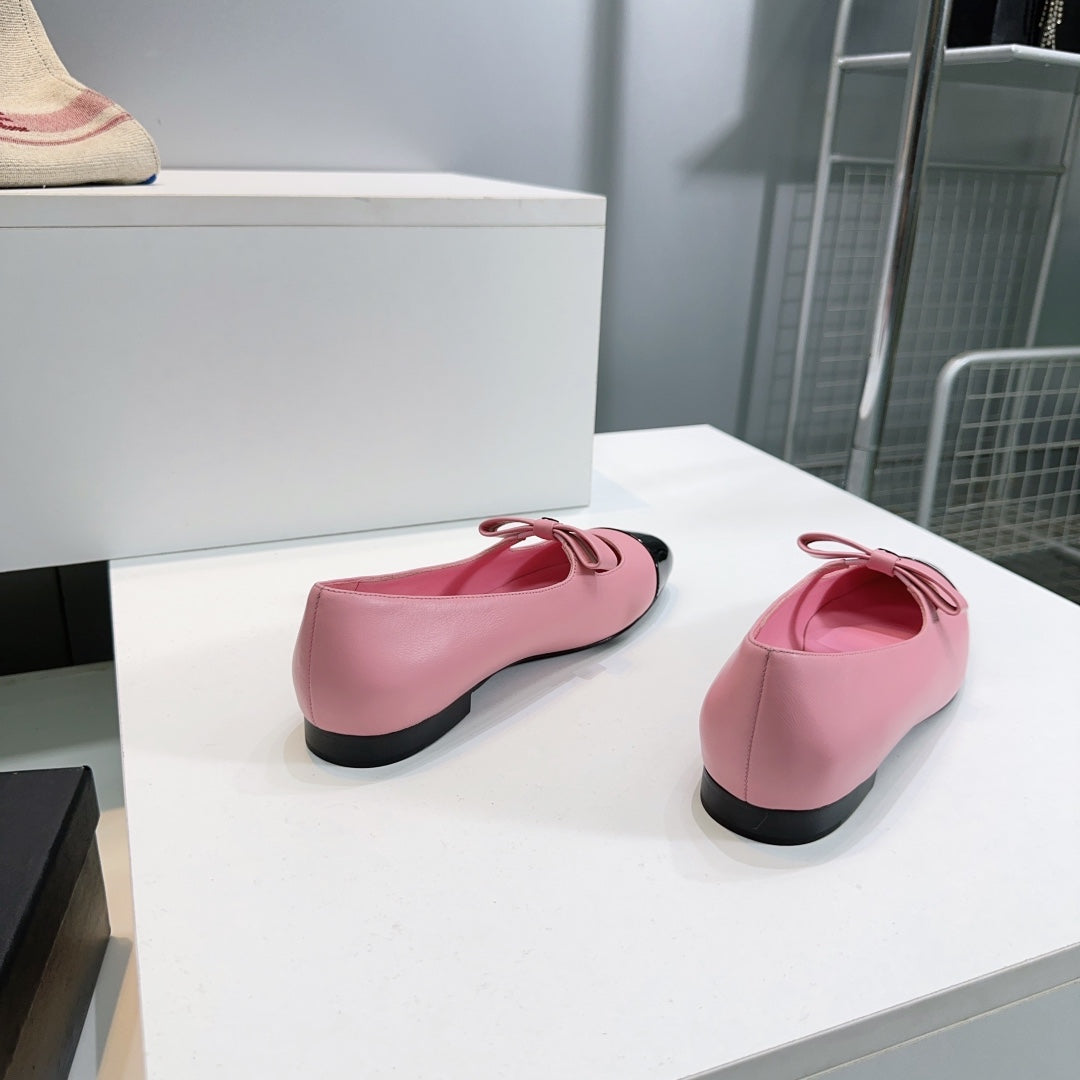 CHANEL FLAT MARY JANE SHOES 25S IN PINK LAMBSKIN MIX BLACK GLOSSY WITH BOW