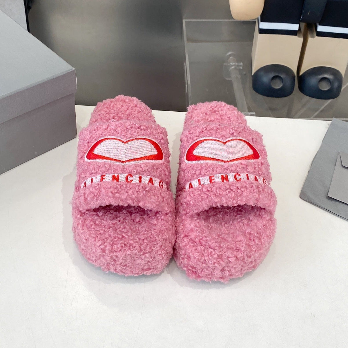 BALENCIAGA 25S SLIPPERS IN PINK MIX RED WOOL