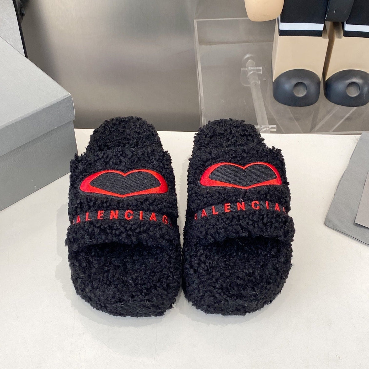 BALENCIAGA 25S SLIPPERS IN BLACK MIX RED WOOL