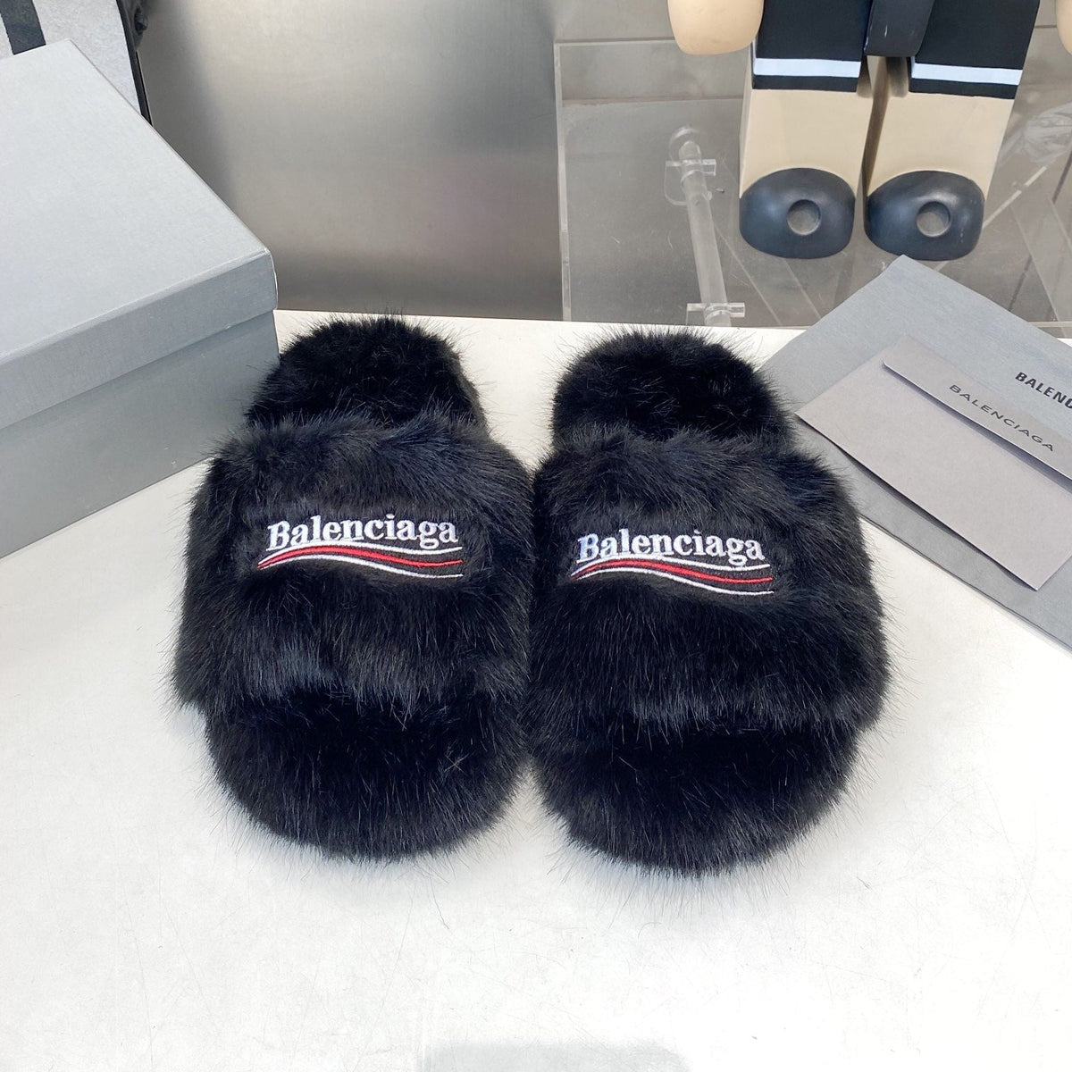 BALENCIAGA 25S FUR SLIPPERS IN BLACK FAUX SHEARLING
