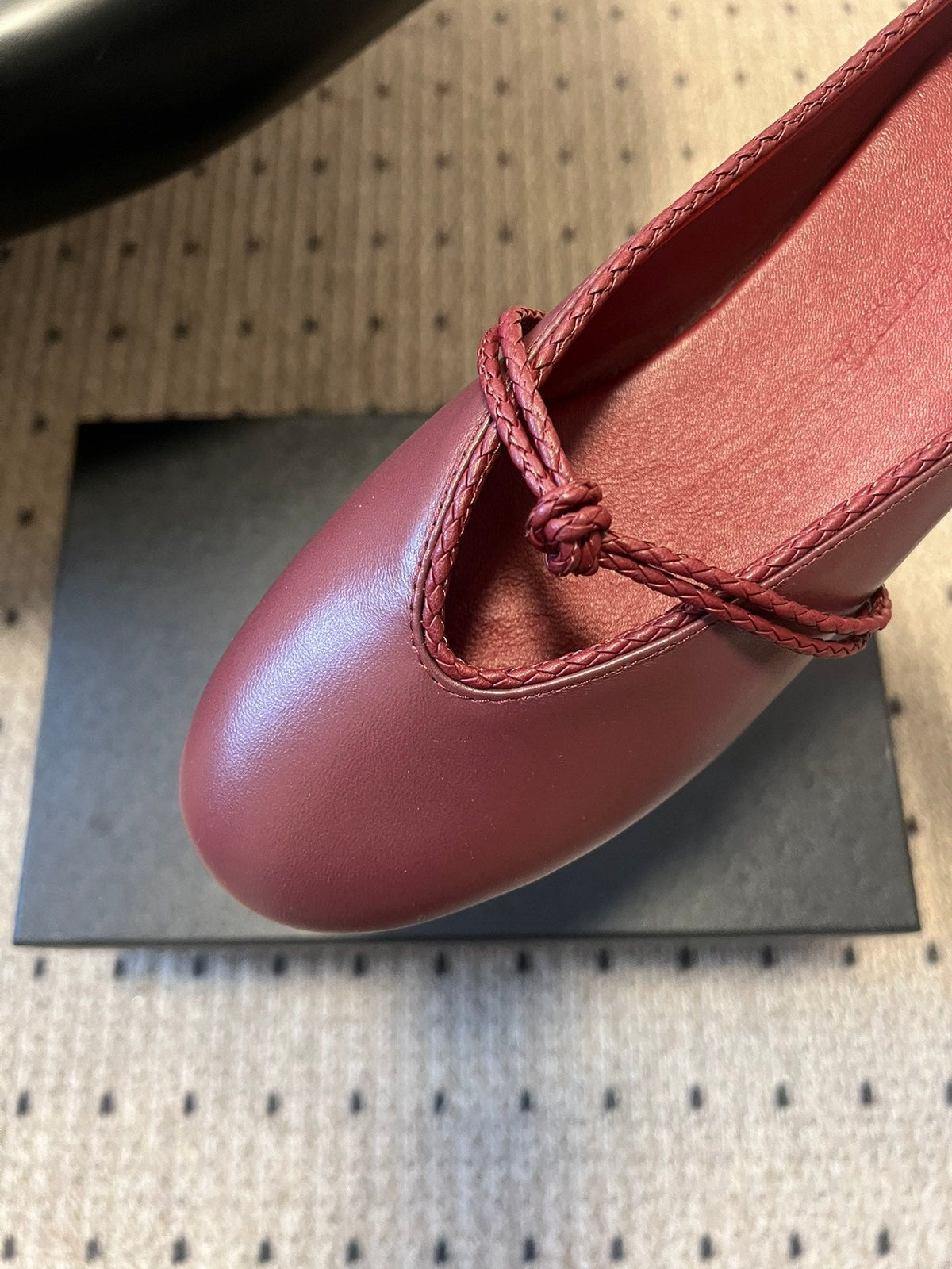 BOTTEGA VENETA 26S FLAT MULES IN DARK RED LAMBSKIN