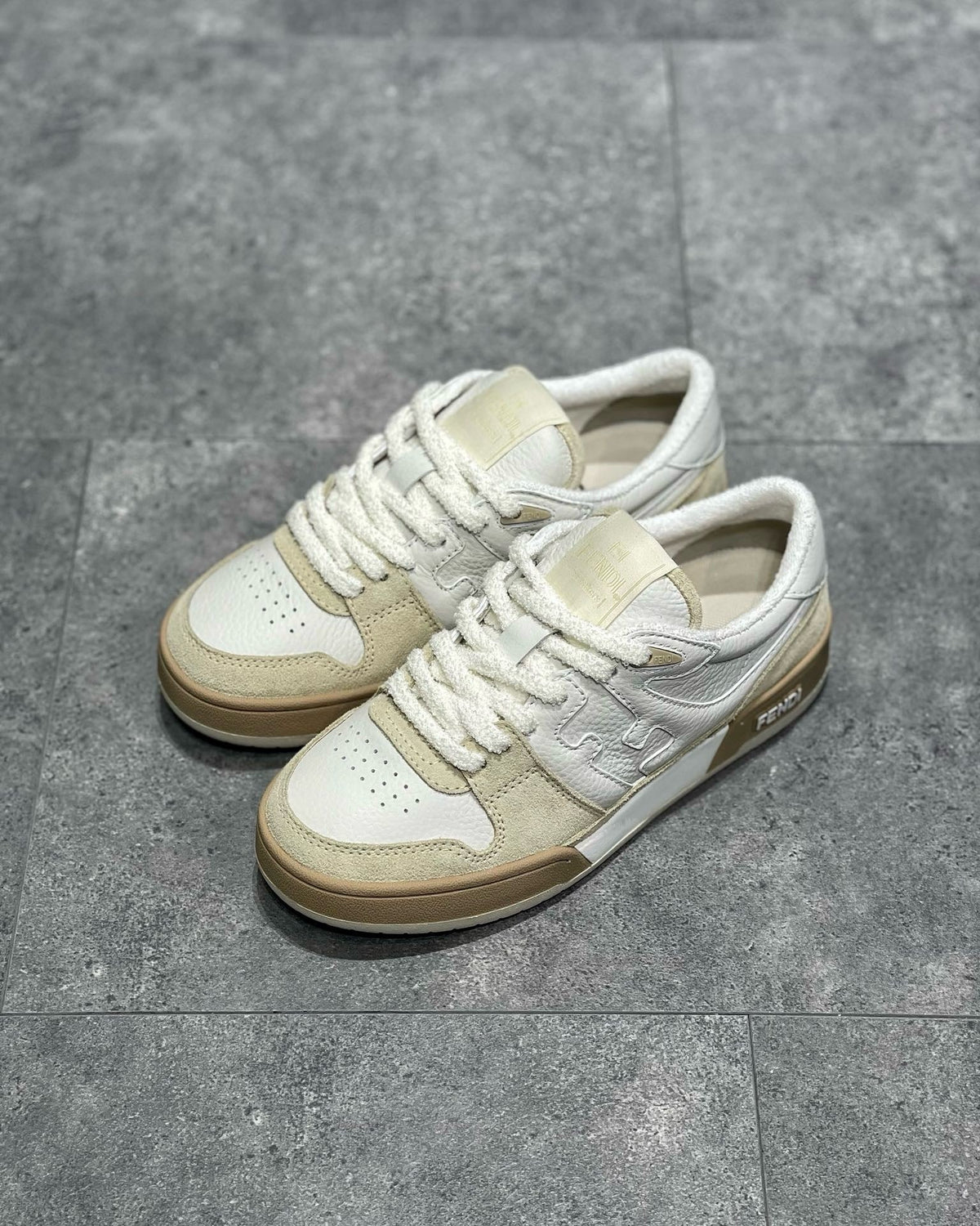 FEN Sneakers
