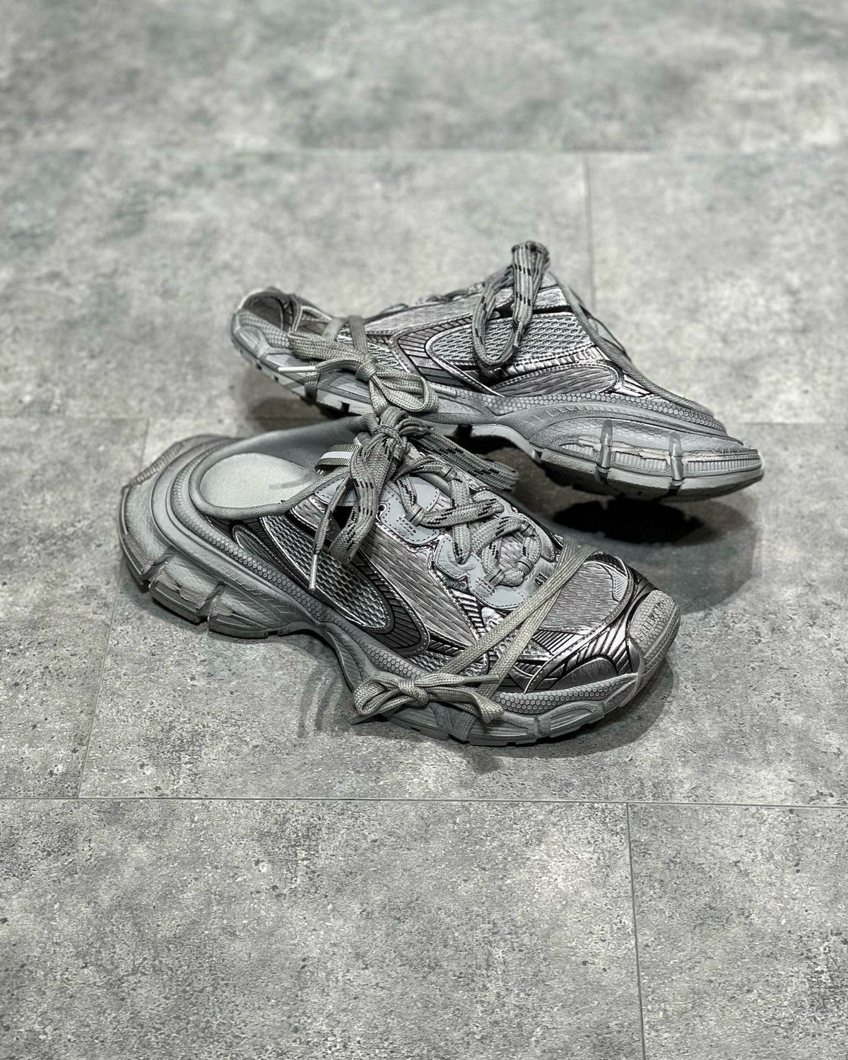 Sneakers & Shoes