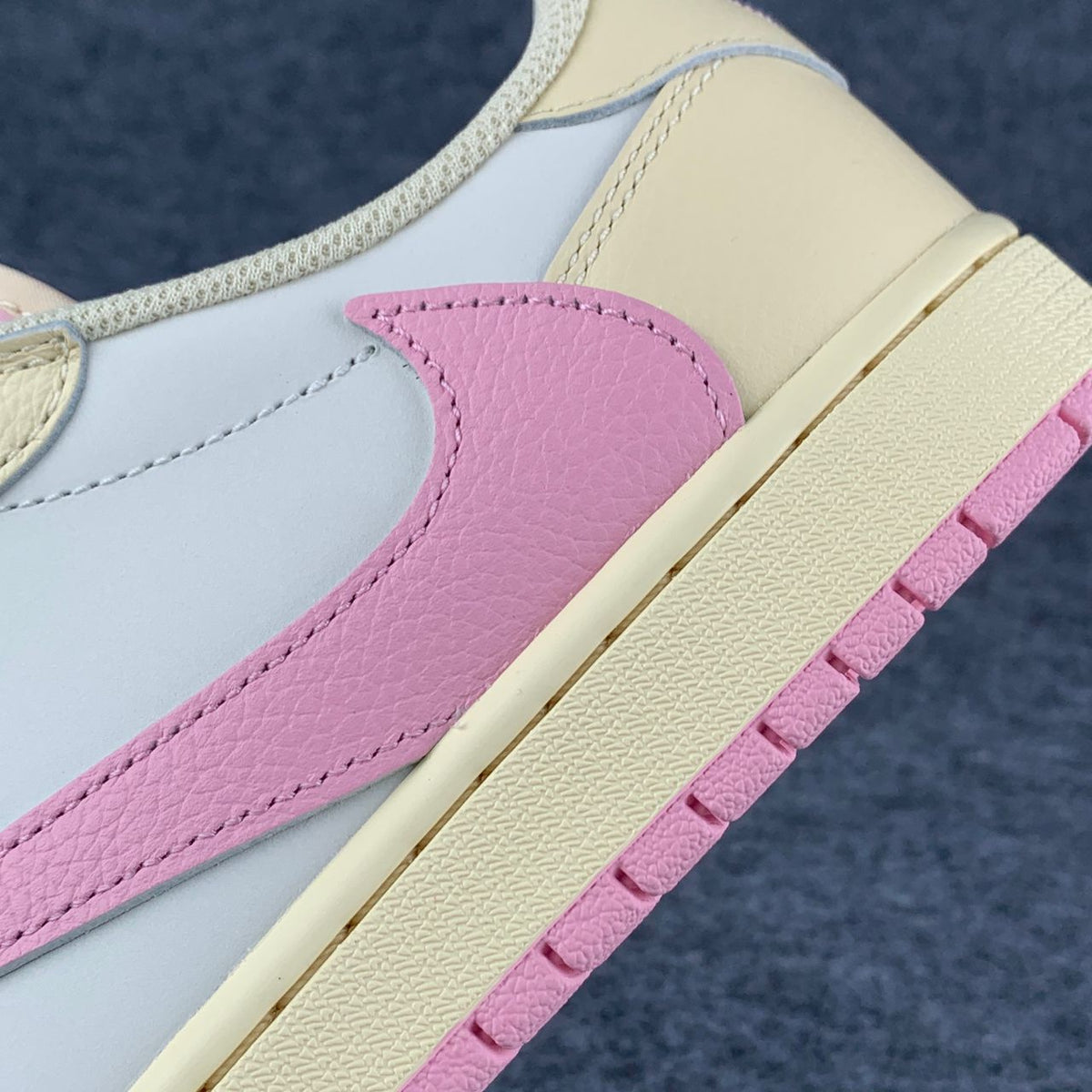 (Early Look) Travis Scott x Air Jordan 1 Low OG SP 'Muslin/Shy Pink'