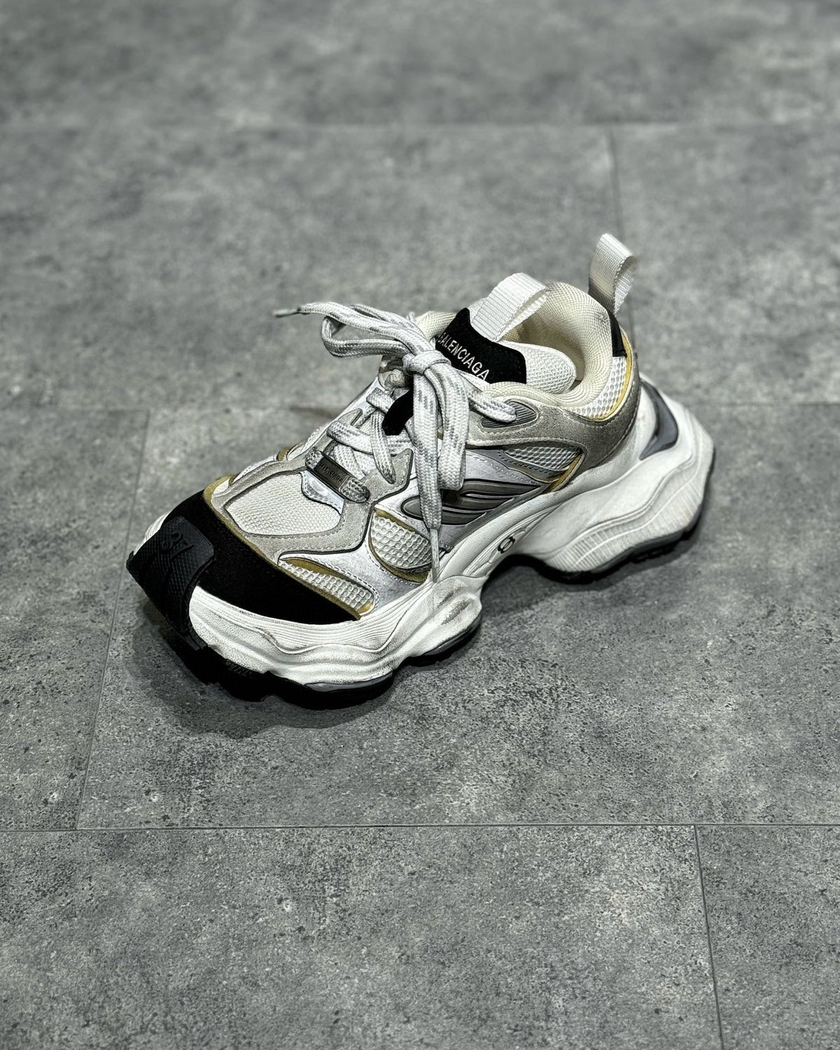 BLCG Sneakers
