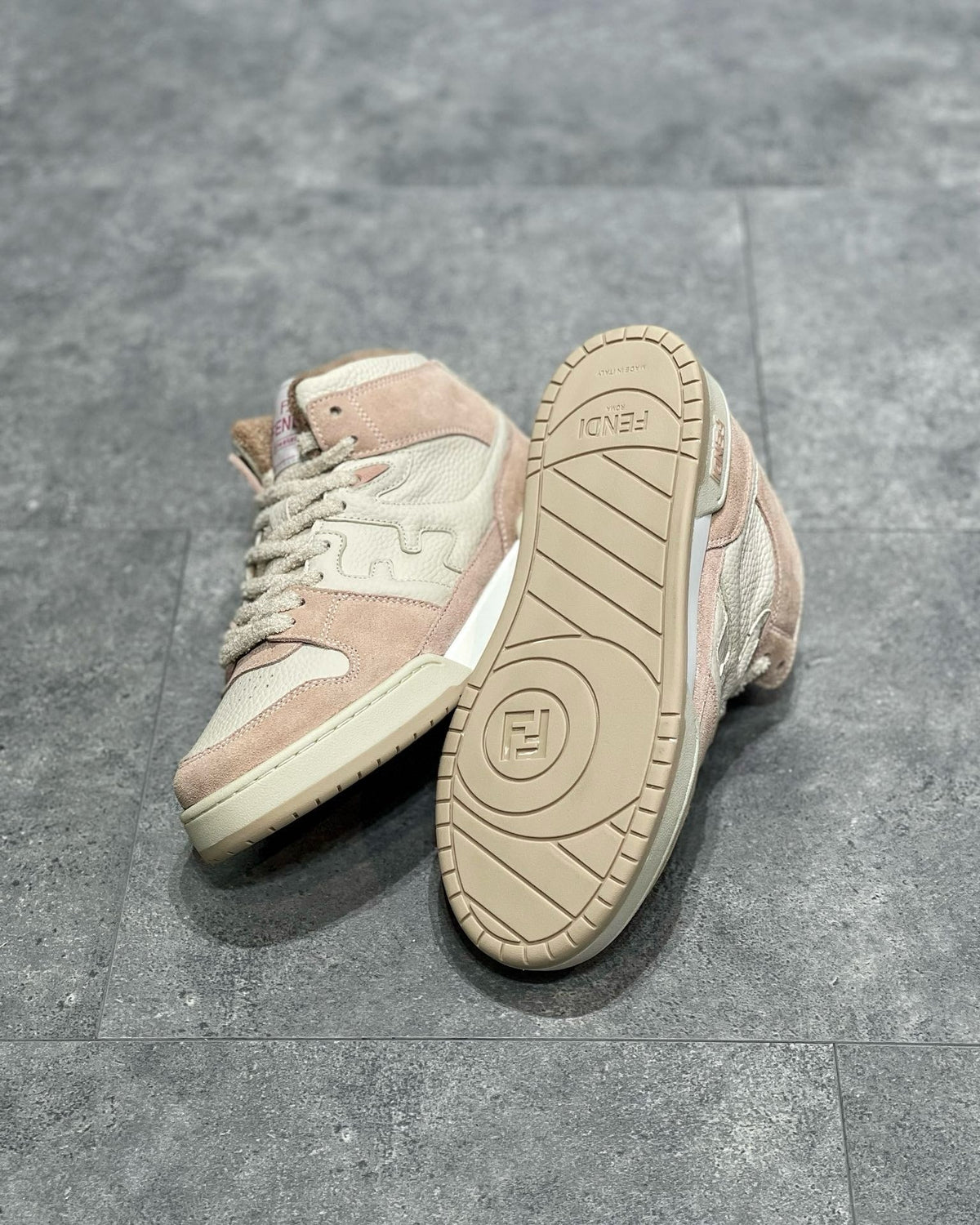 FEN Sneakers