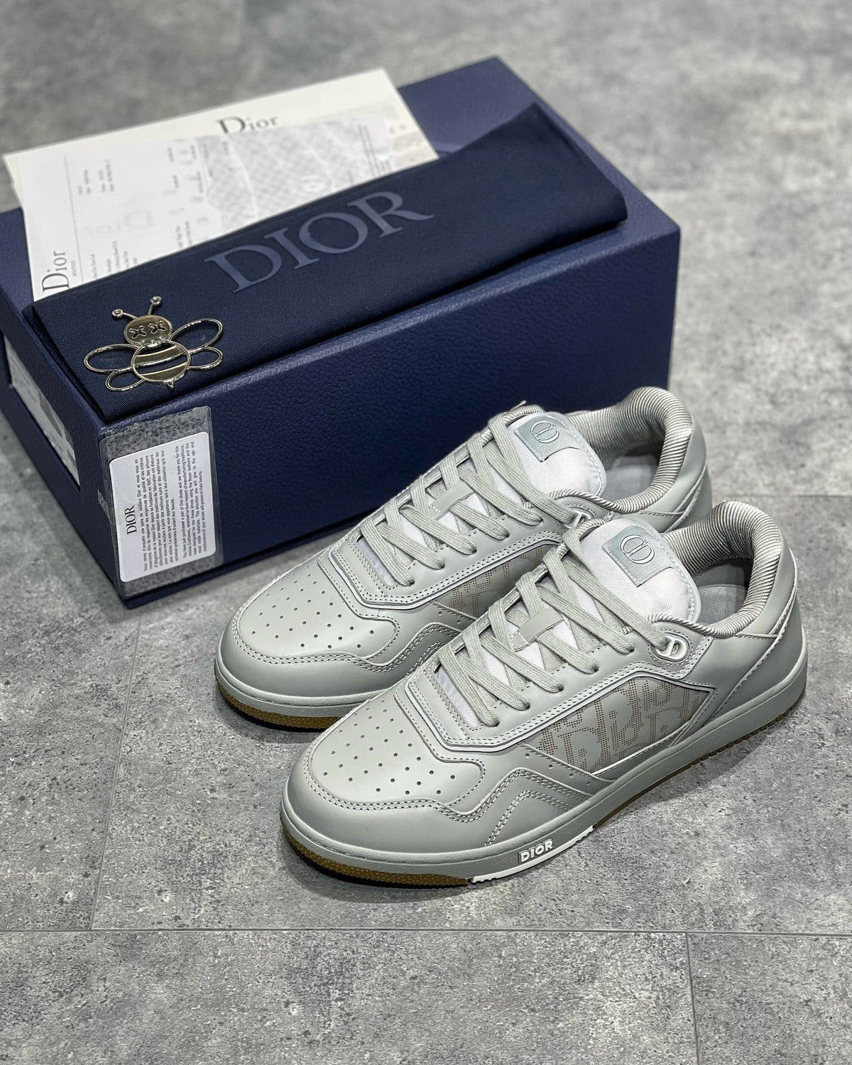 DIO Sneakers
