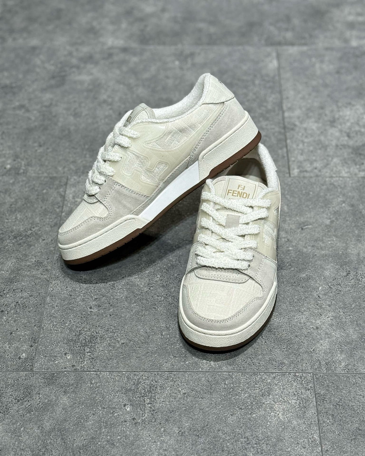 FEN Sneakers