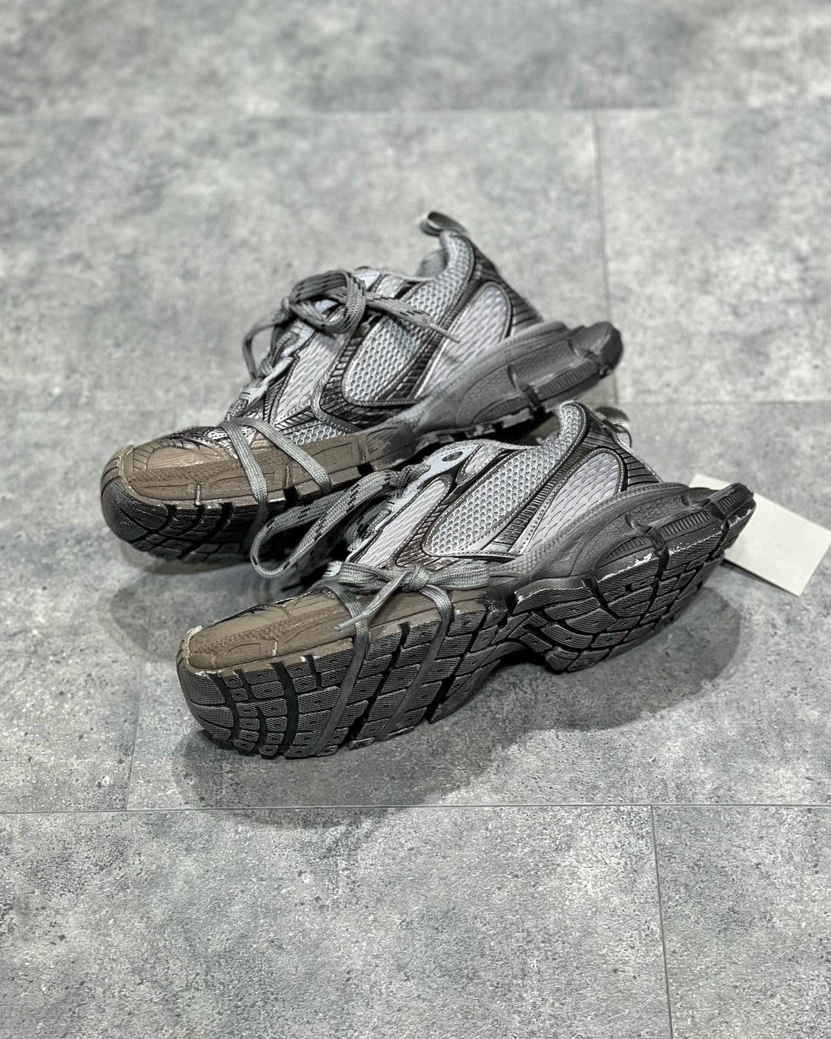 Sneakers & Shoes