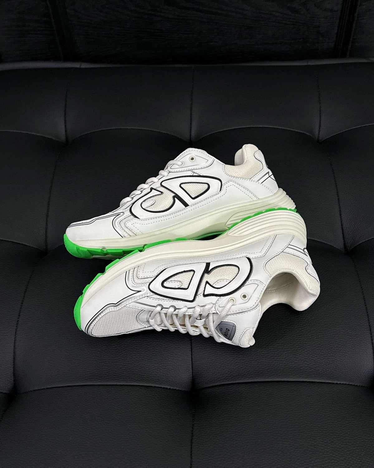 CD SNEAKERS