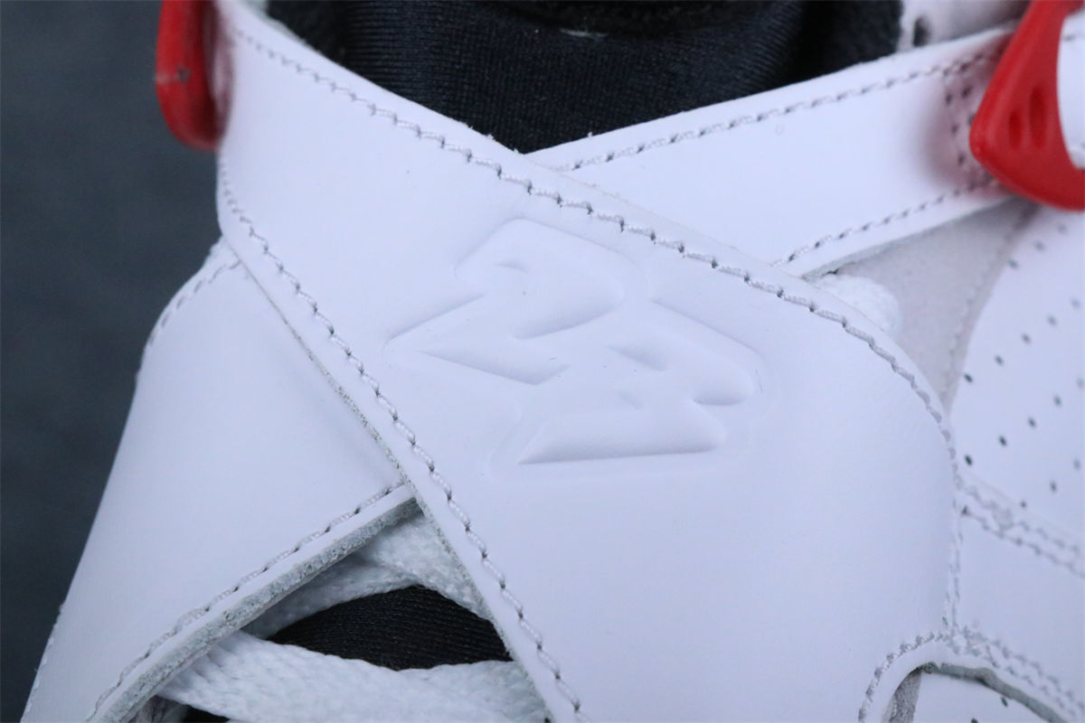 Air Jordan 8 Retro 'Bugs Bunny' 2025