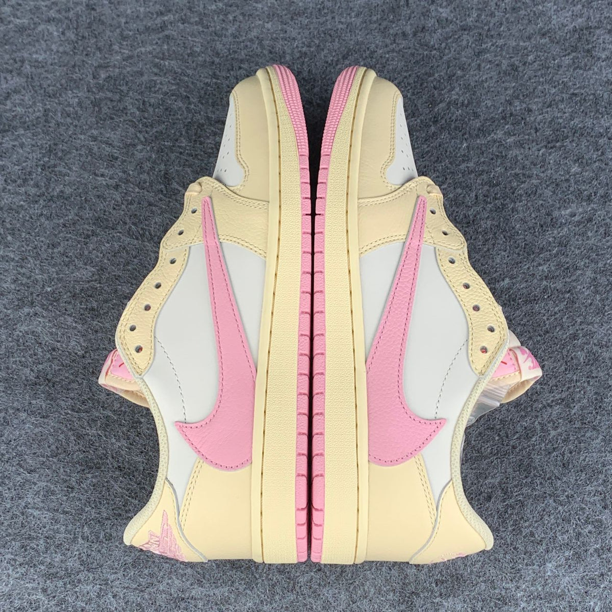 (Early Look) Travis Scott x Air Jordan 1 Low OG SP 'Muslin/Shy Pink'
