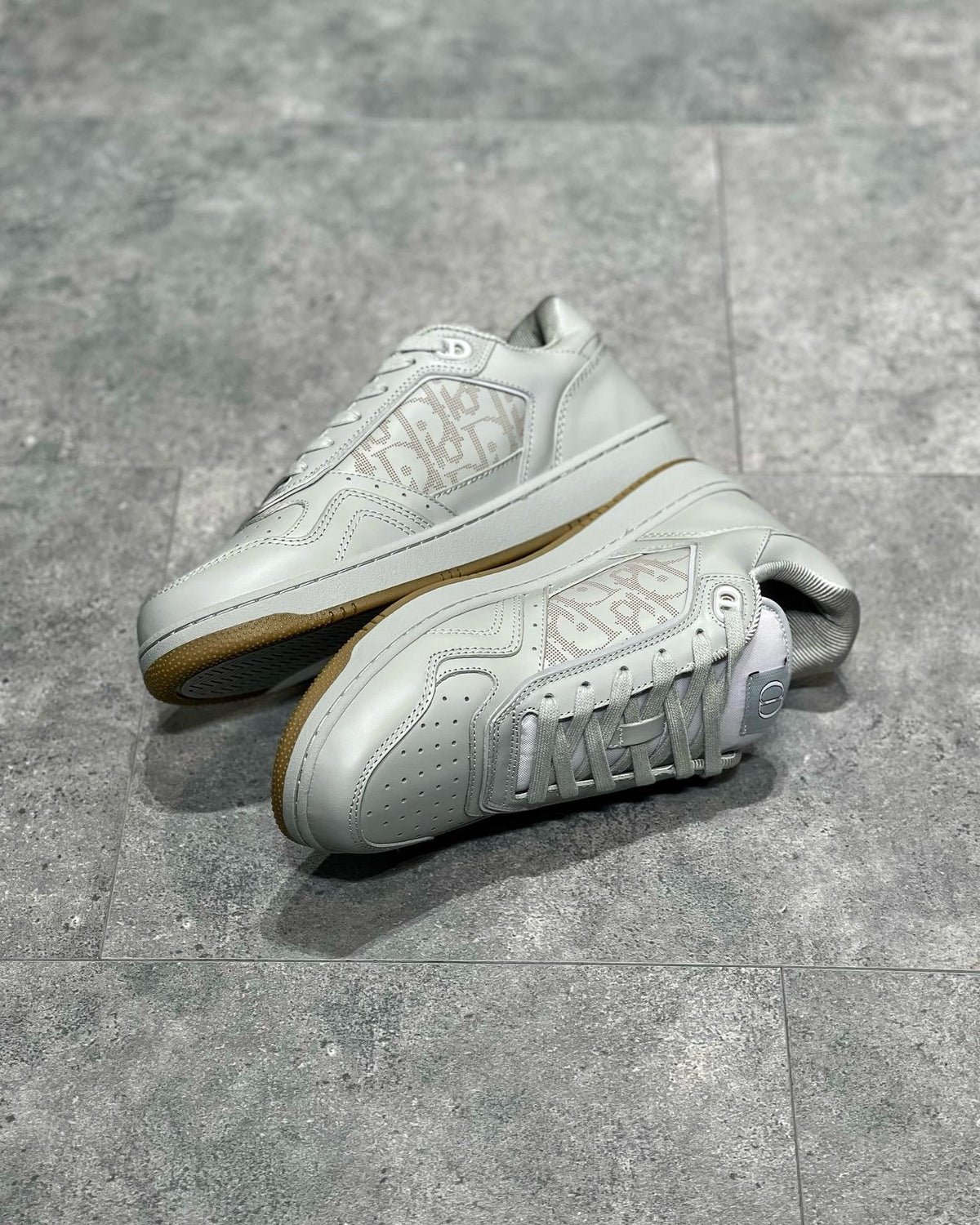 DIO Sneakers