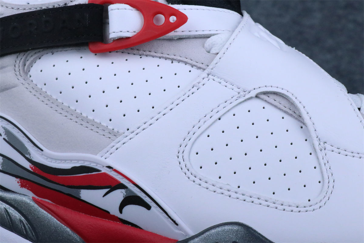 Air Jordan 8 Retro 'Bugs Bunny' 2025