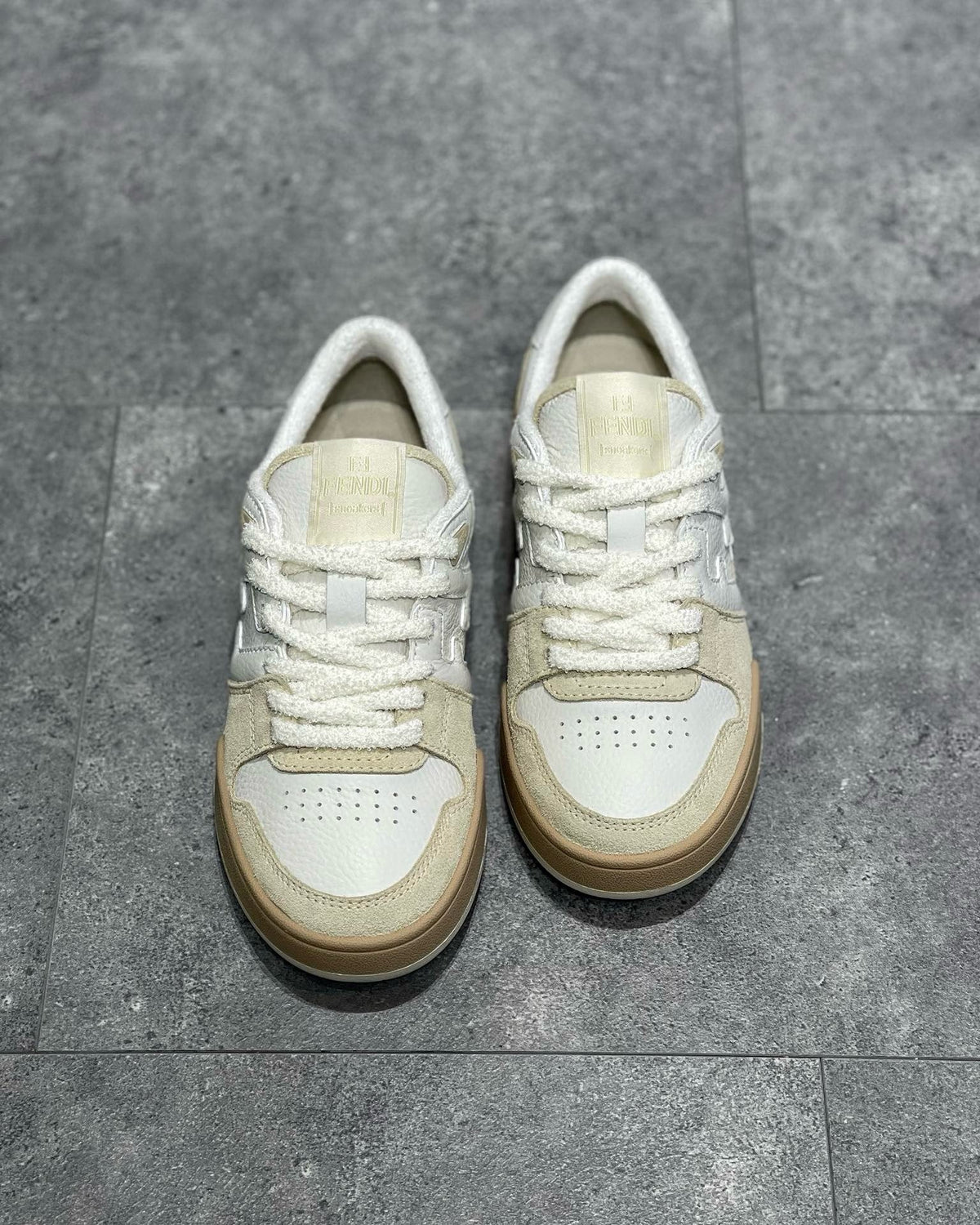 FEN Sneakers