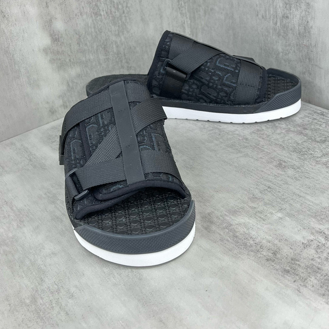 DIO Sandals