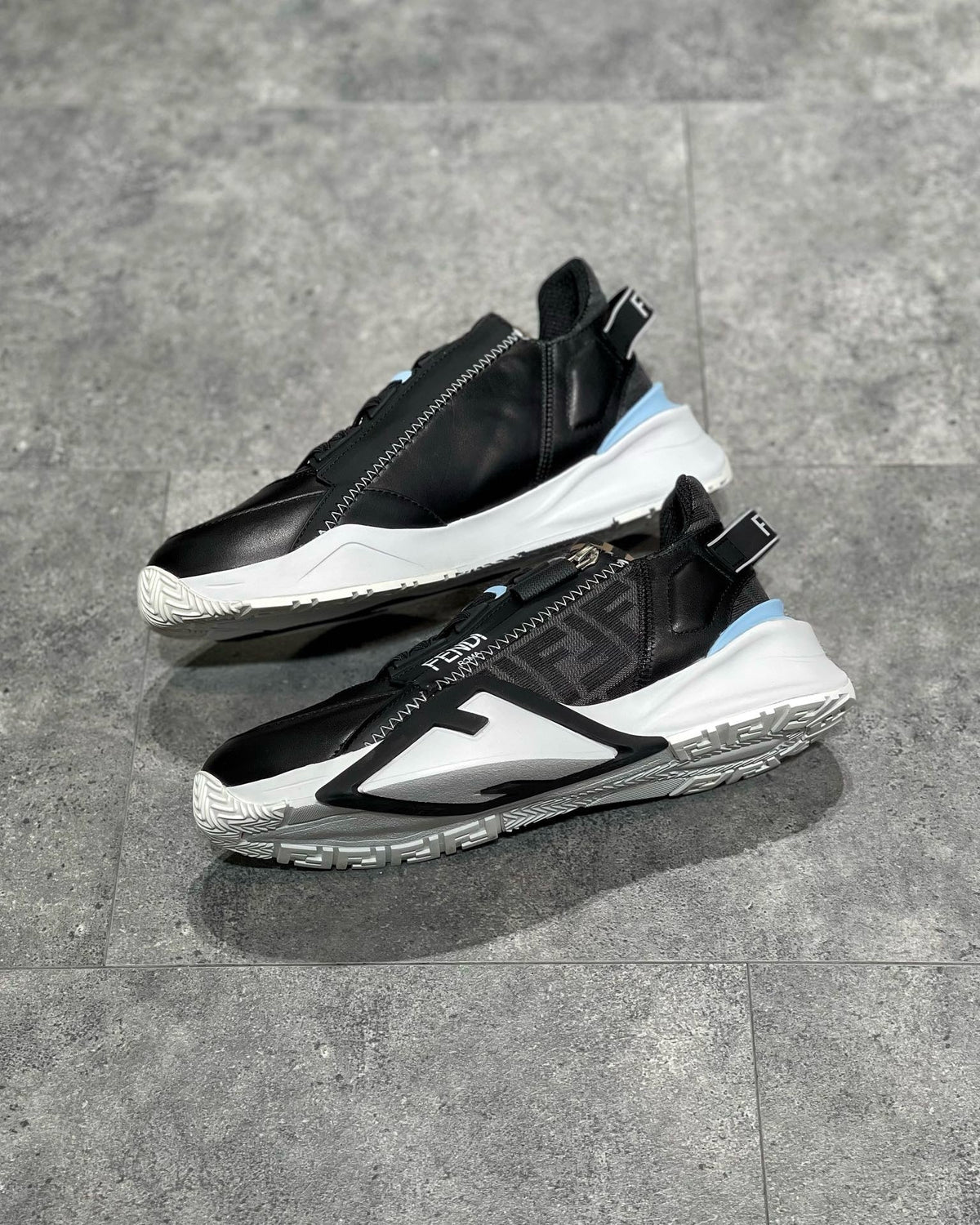 FEN Sneakers