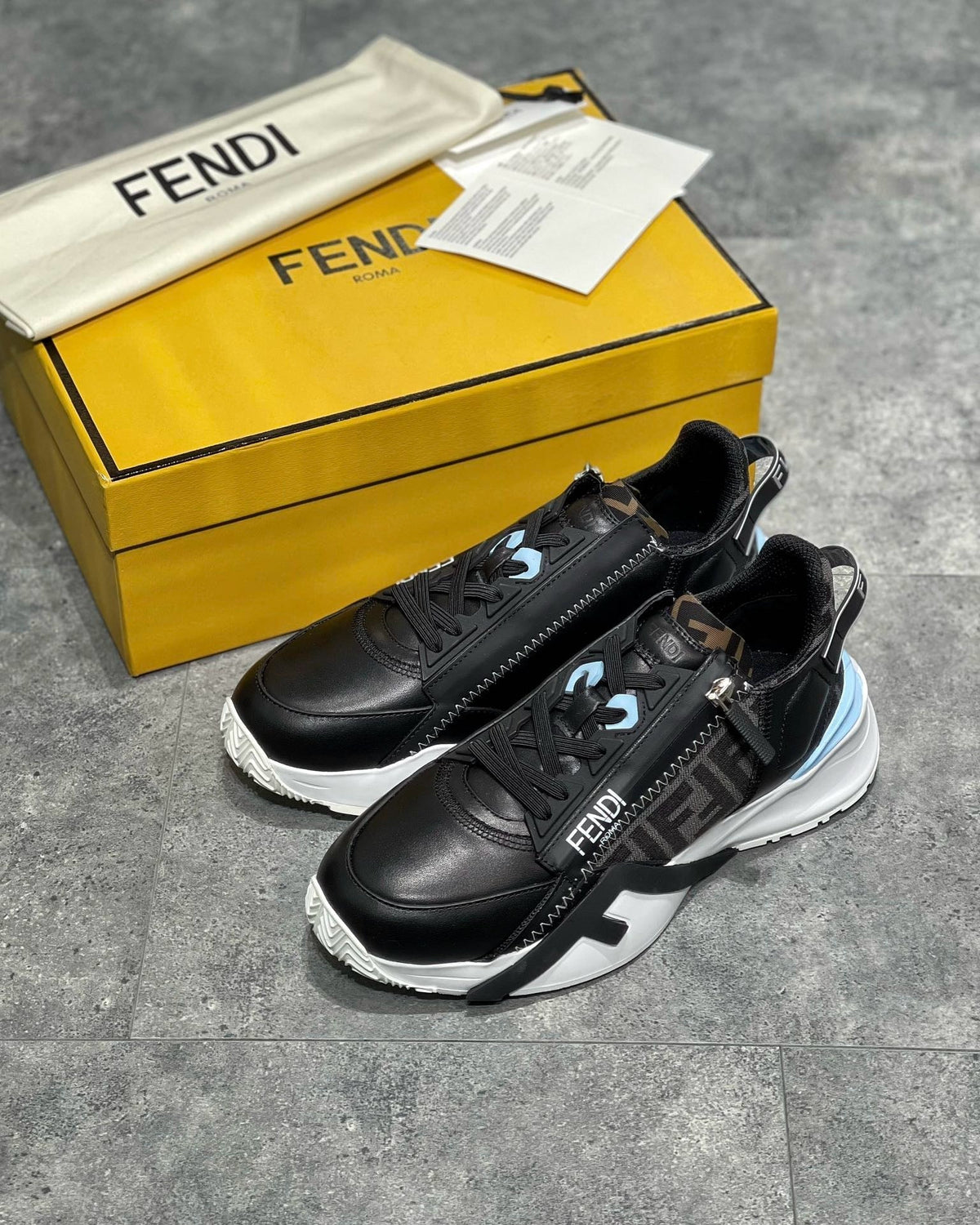 FEN Sneakers