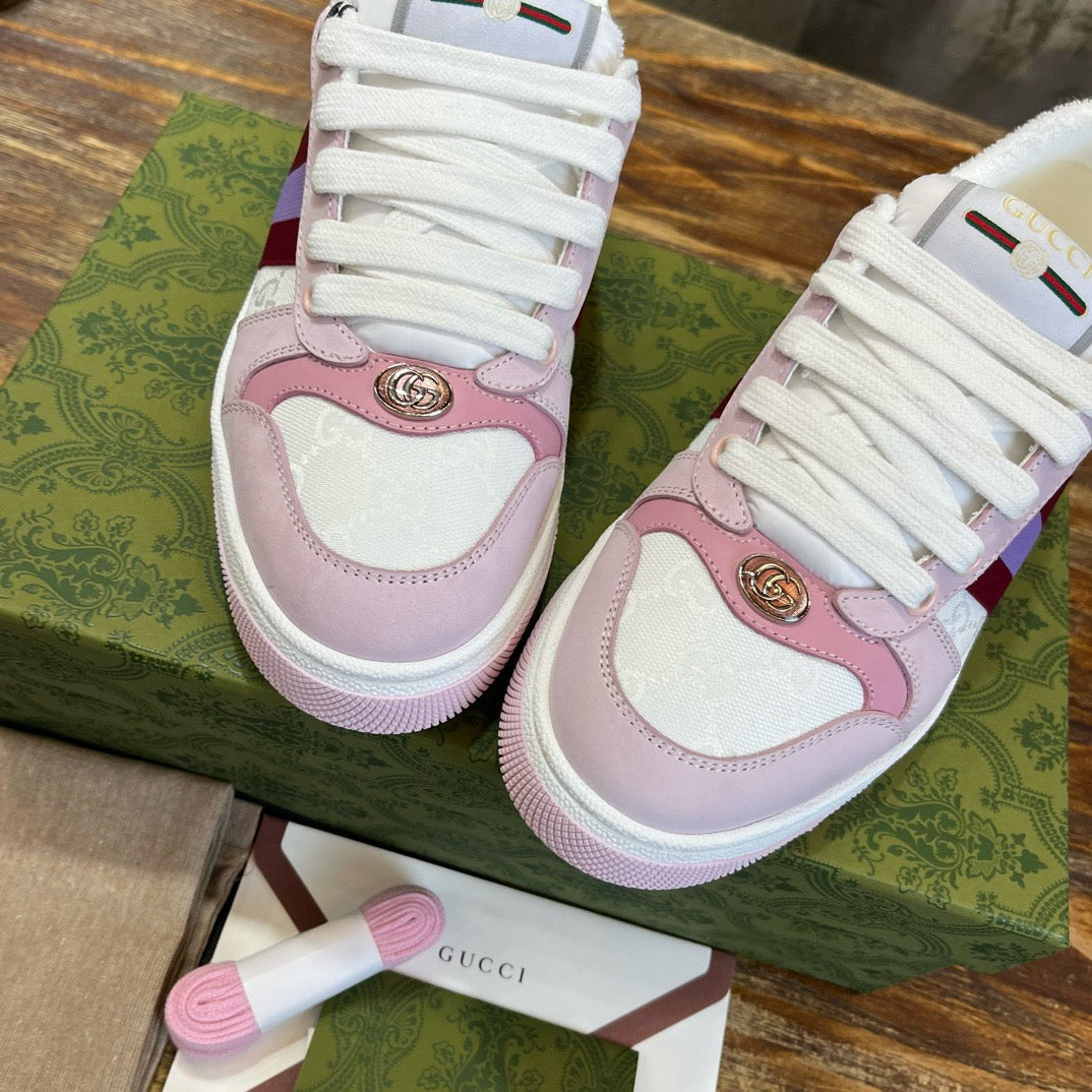 GUC Sneakers