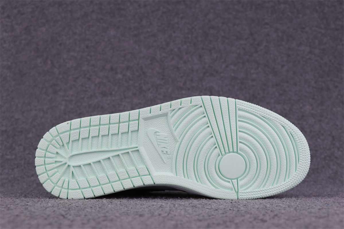 Air Jordan 1 Retro High OG NRG 'Igloo'