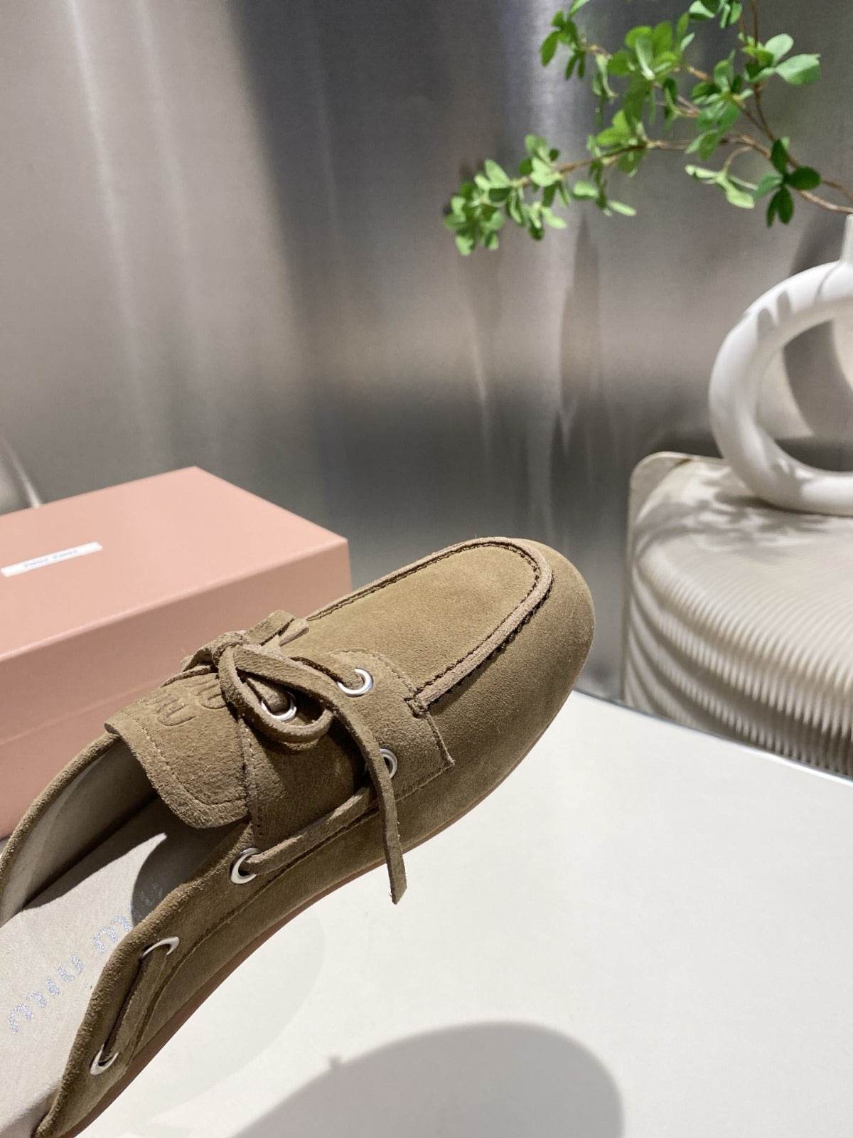 MIU FADED MULE IN LIGHT BROWN ECRU SUEDE