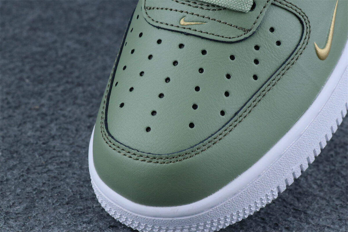 Air Force 1 '07 LV8 'Metallic Swoosh Pack - Oil Green'