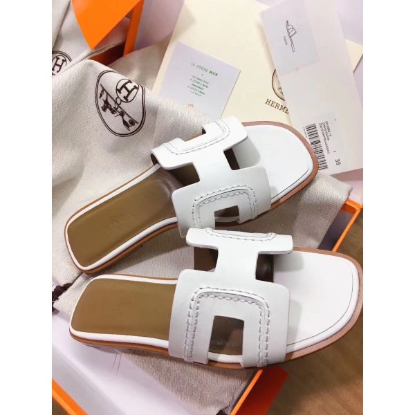 HERM Oran Sandals In White Leather With Stitched Detail