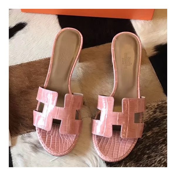 HERM Oasis Sandals In Pink Shiny Niloticus Crocodile