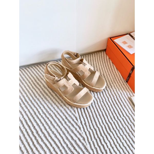 HERM Havane 30 Sandals in Beige Suede Leather