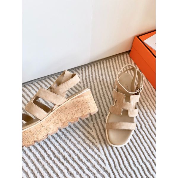 HERM Havane 30 Sandals in Beige Suede Leather