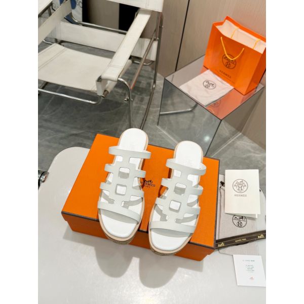 HERM Isabella 30 Sandals in White Calfskin