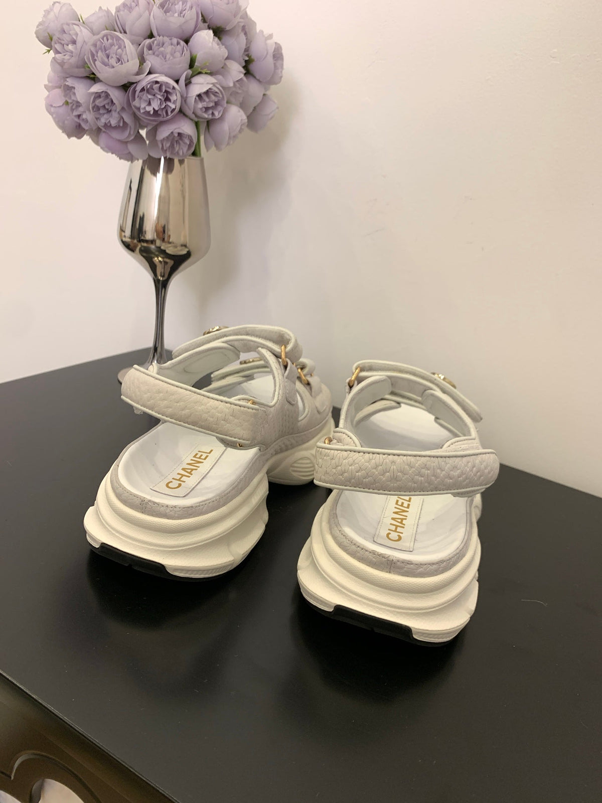 SANDAL 25S IN WHITE LAMBSKIN EMBOSED SNAKE PATTERN