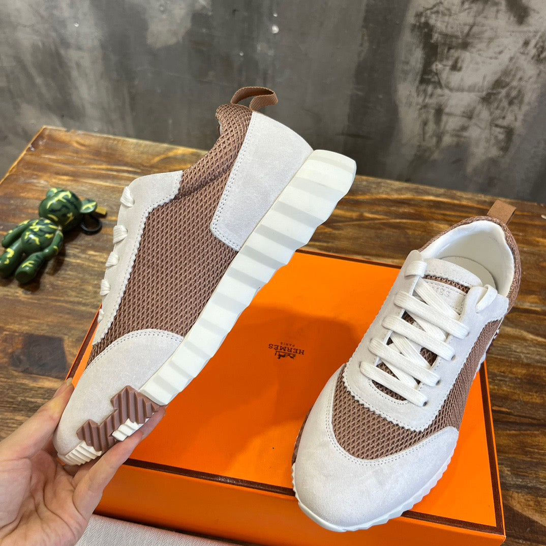 HERM Sneakers