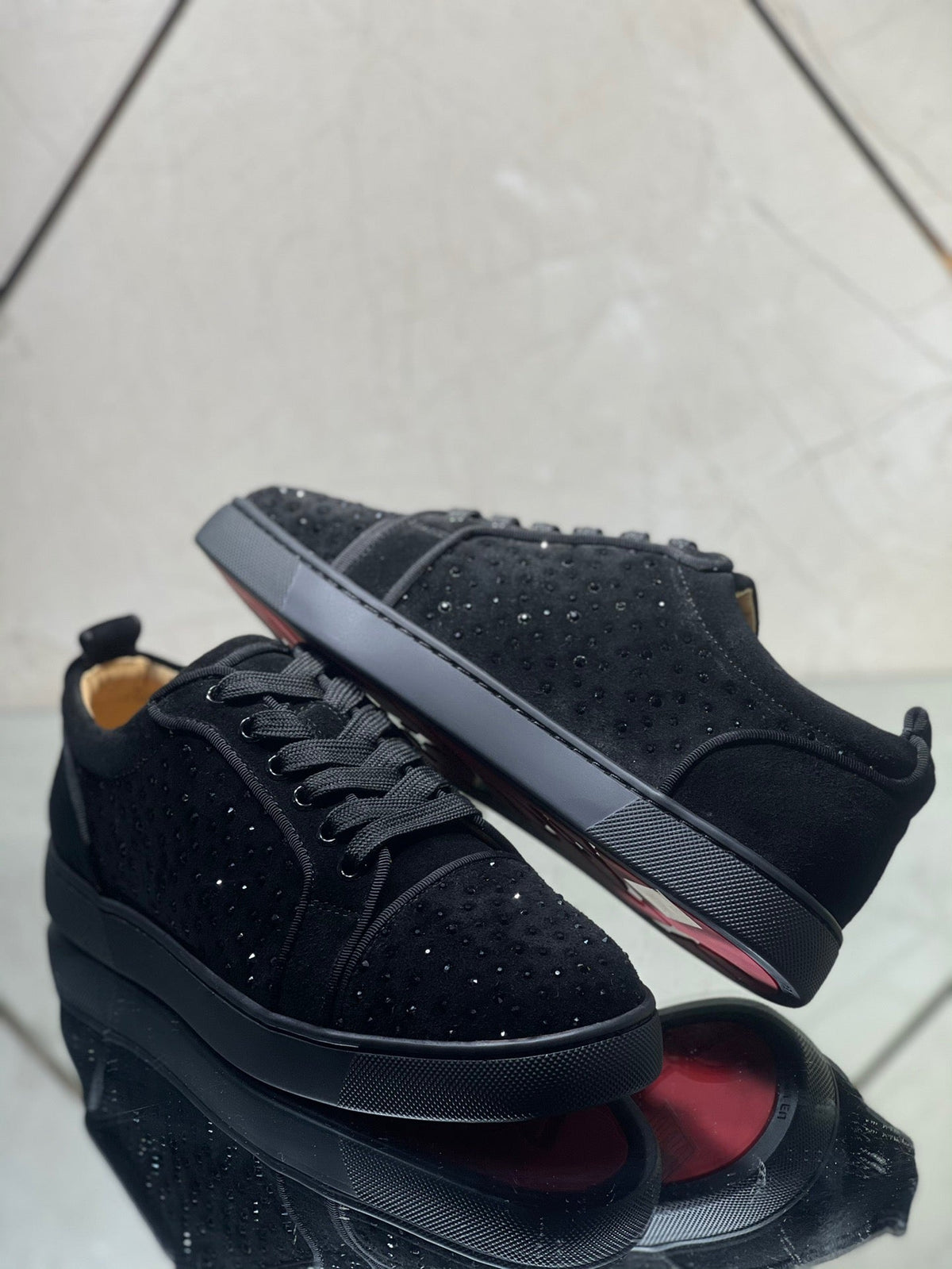 Sneakers & Shoes