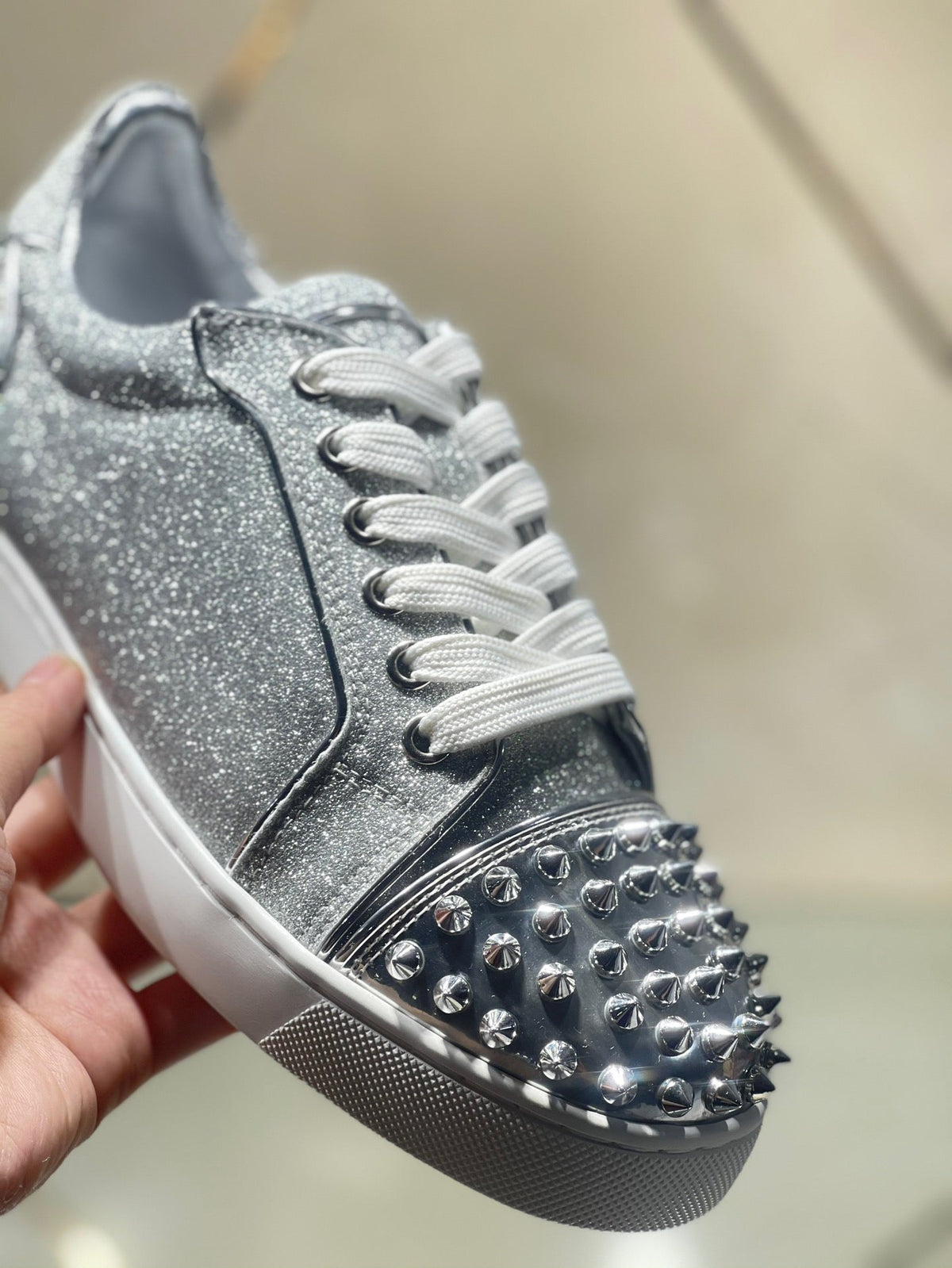 Sneakers & Shoes