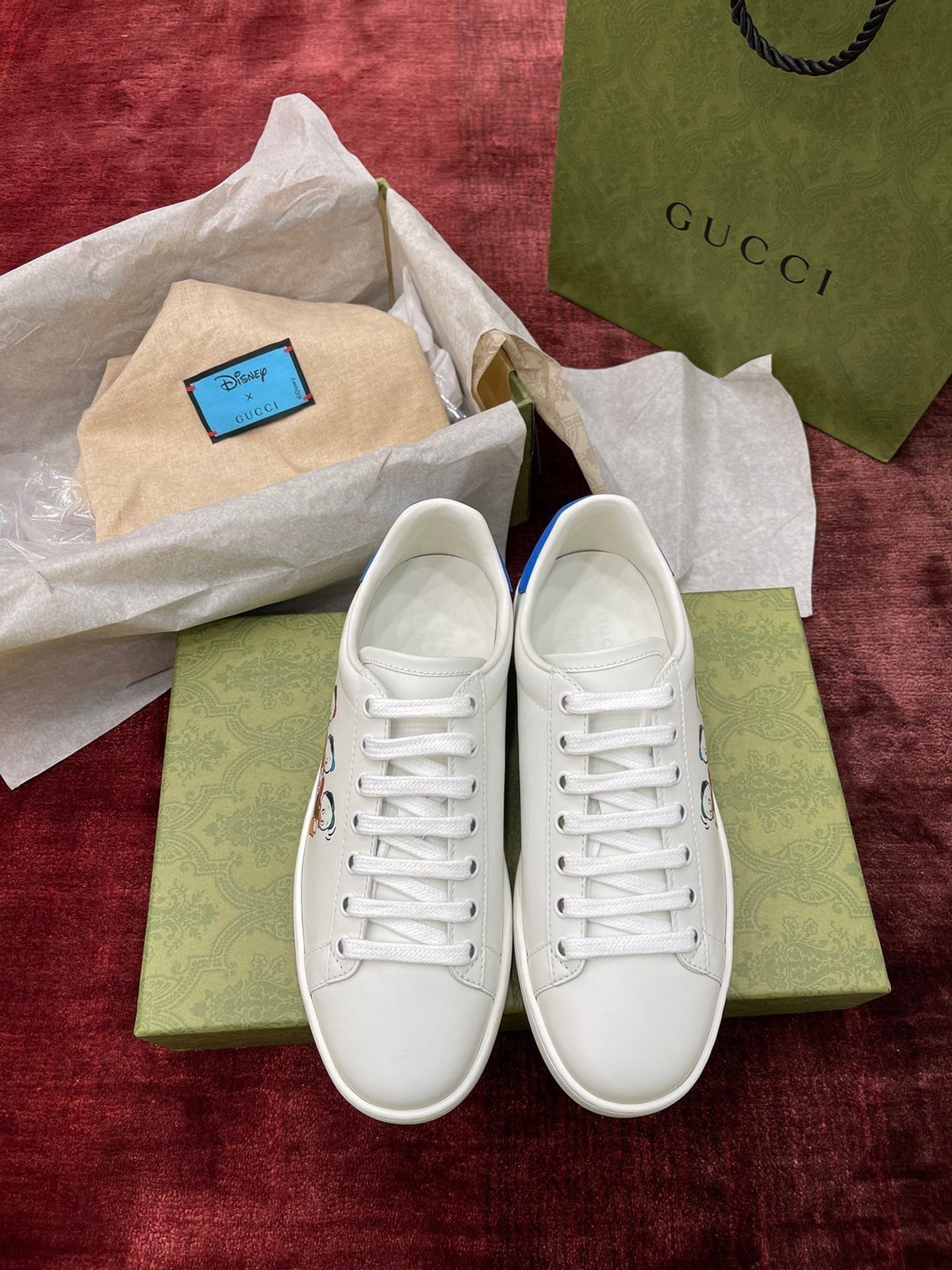 Sneakers & Shoes