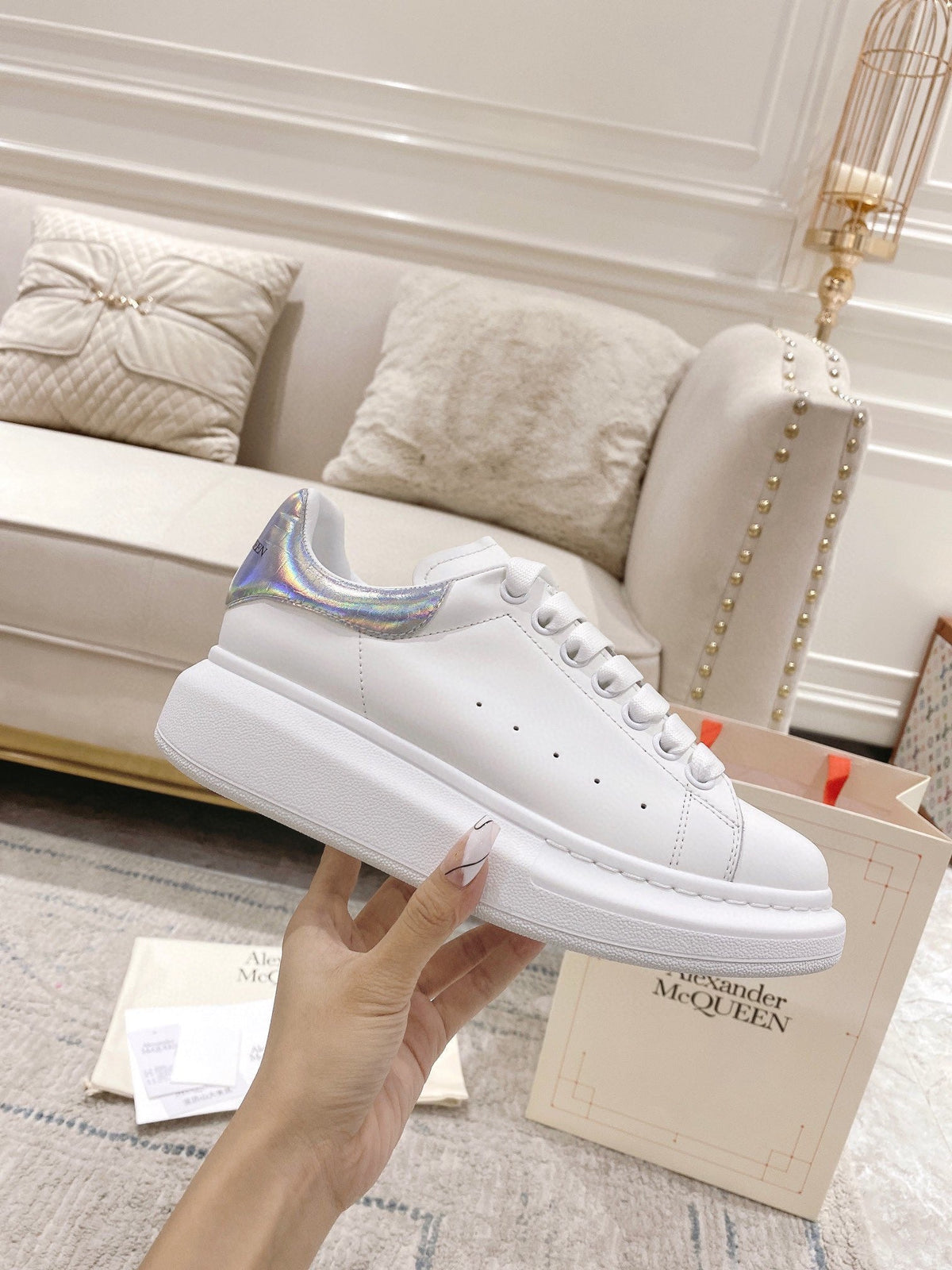 Sneakers & Shoes
