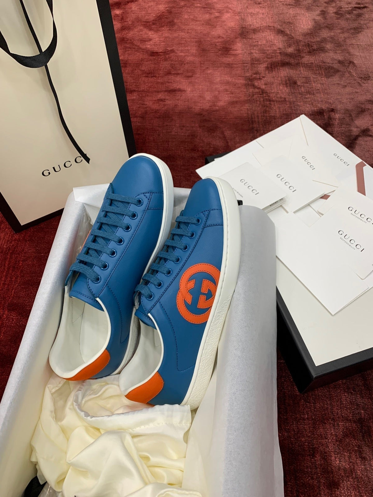 Sneakers & Shoes
