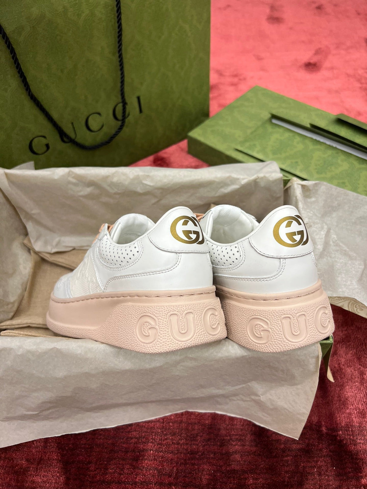 Sneakers & Shoes