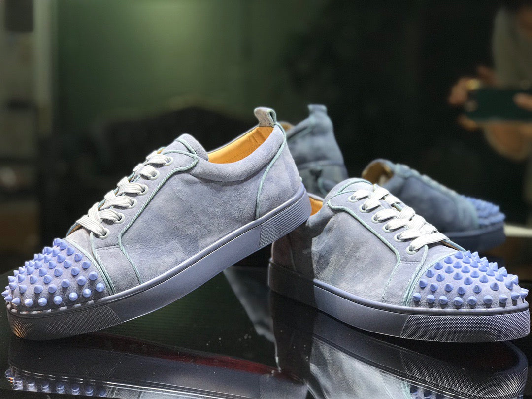 Sneakers & Shoes