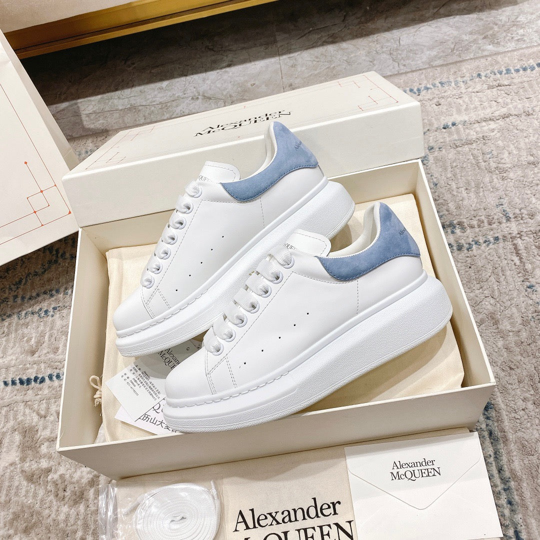 Sneakers & Shoes