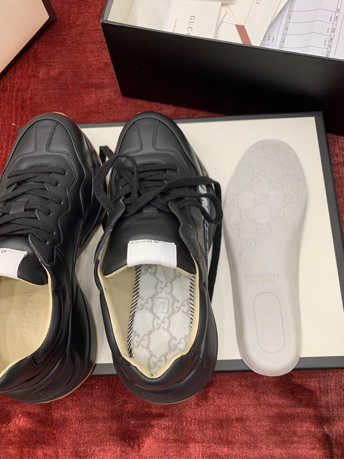 Sneakers & Shoes