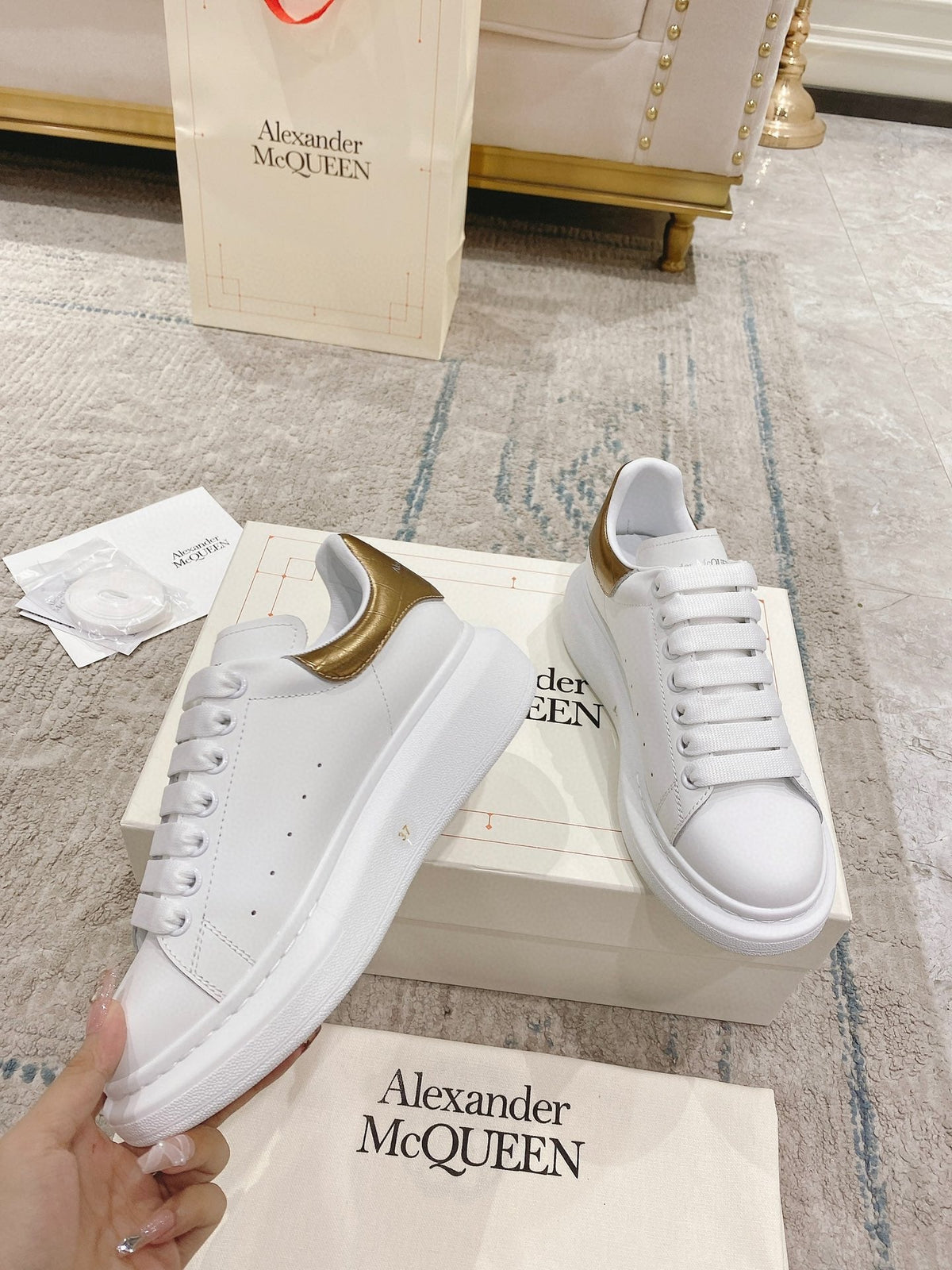 Sneakers & Shoes